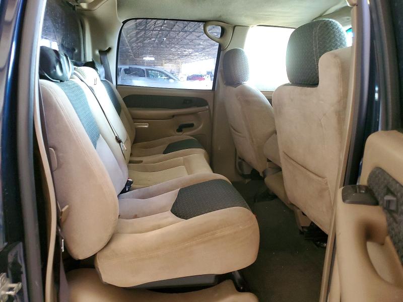 54008706 :رقم المزاد ، 3GNEK12T44G260665 vin ، 2004 Chevrolet Avalanche مزاد بيع