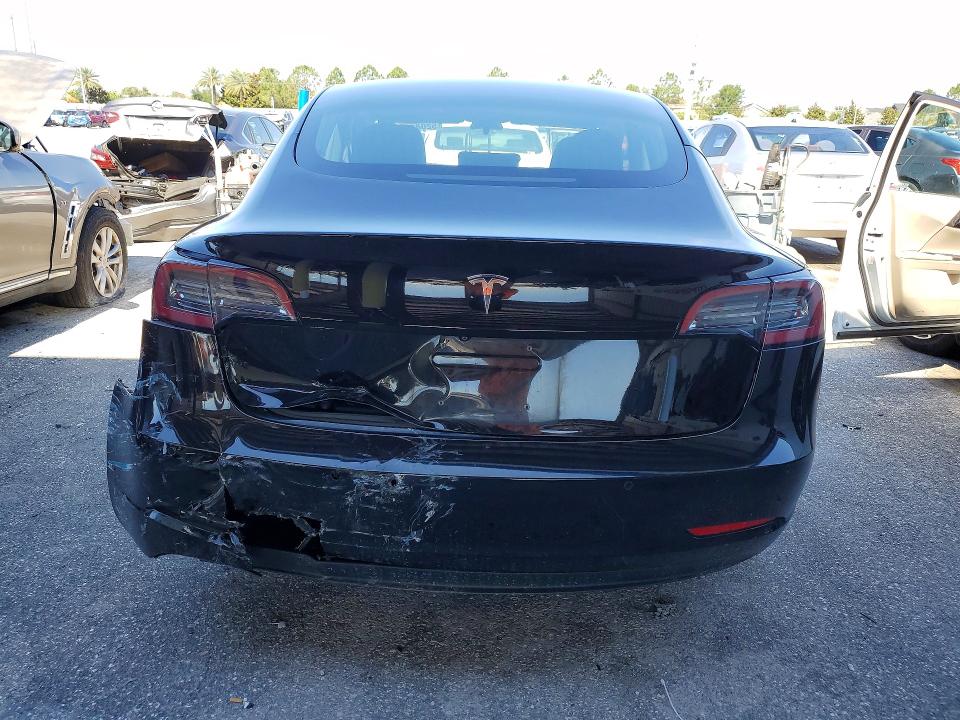 Продажа на аукционе авто 2018 Tesla Model 3, vin: 5YJ3E1EA0JF152644, номер лота: 52081916