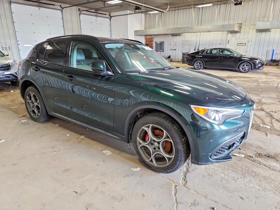 2018 Alfa Romeo Stelvio მანქანა იყიდება აუქციონზე, vin: ZASFAKPN4J7C15305, აუქციონის ნომერი: 54888096