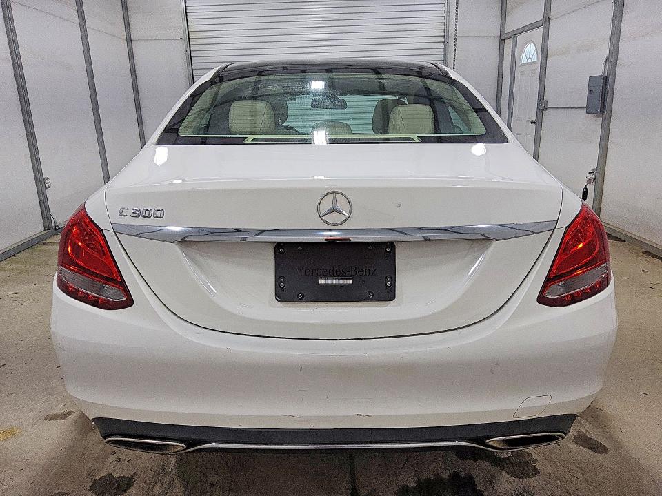2016 Mercedes-benz C მანქანა იყიდება აუქციონზე, vin: 55SWF4JBXGU173017, აუქციონის ნომერი: 52818326