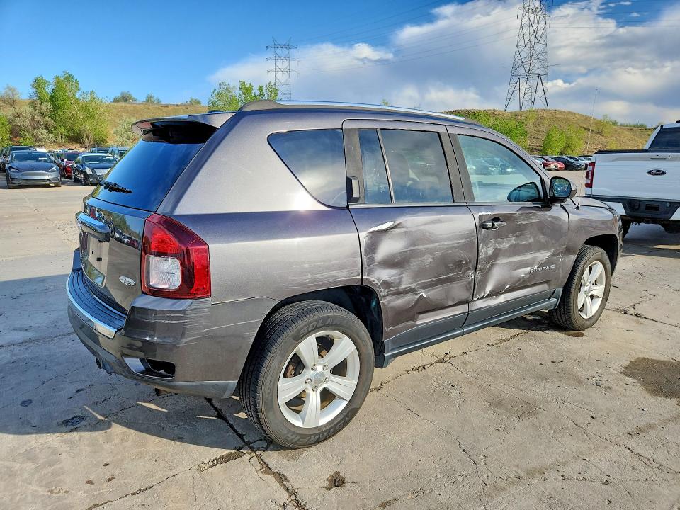 53448846 :رقم المزاد ، 1C4NJDEB3FD109932 vin ، 2015 Jeep Compass مزاد بيع