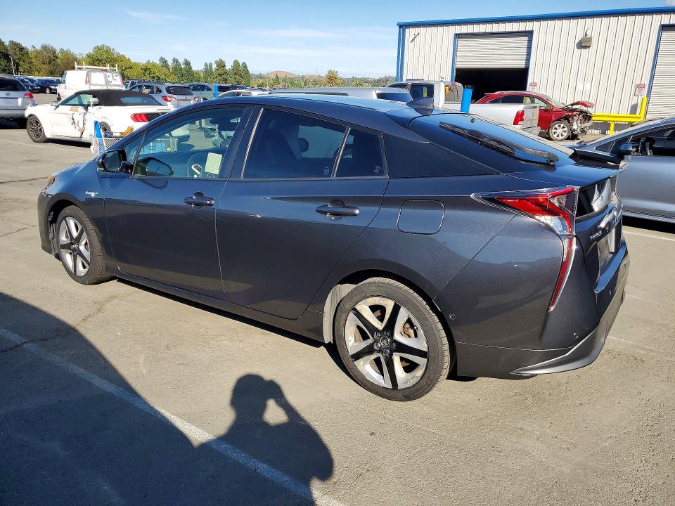 Продаж на аукціоні авто 2018 Toyota Prius, vin: JTDKARFU8J3065912, номер лоту: 55113836