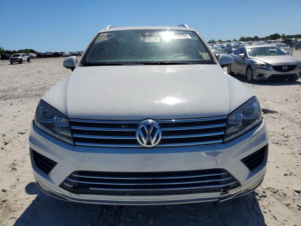 53168596 :رقم المزاد ، WVGRF7BP5HD006885 vin ، 2017 Volkswagen Touareg مزاد بيع