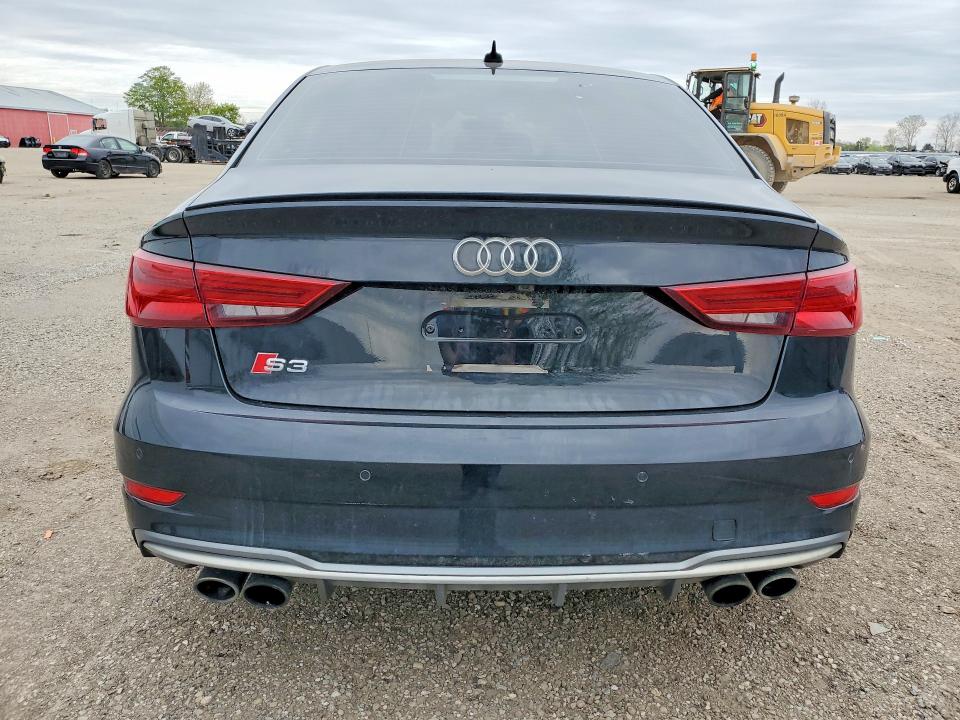 53025126 :رقم المزاد ، WAUB1GFF5J1016004 vin ، 2018 Audi S3 مزاد بيع