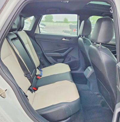 52561756 :رقم المزاد ، 3VWC57BU4KM102390 vin ، 2019 Volkswagen Jetta مزاد بيع