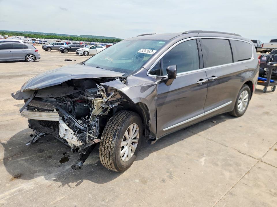 52471836 :رقم المزاد ، 2C4RC1BG3HR583549 vin ، 2017 Chrysler Pacifica مزاد بيع