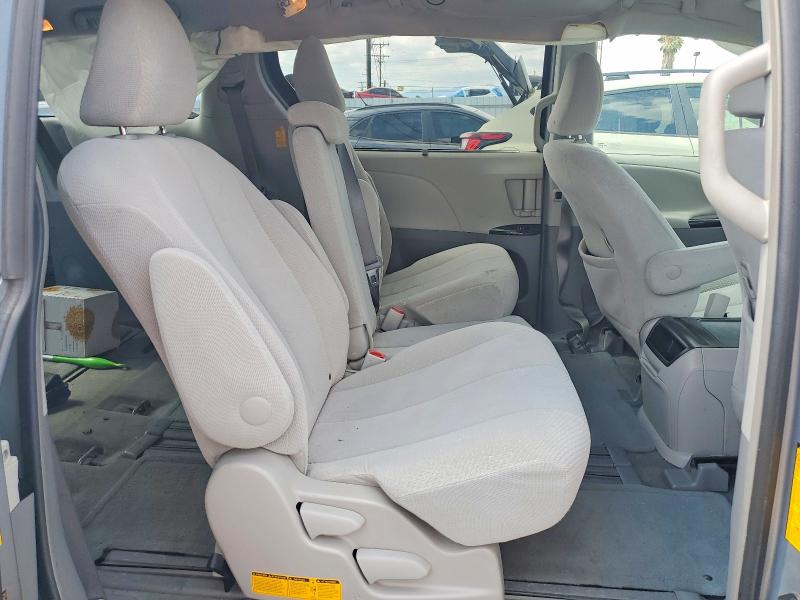 2014 Toyota Sienna მანქანა იყიდება აუქციონზე, vin: 5TDKK3DC8ES483525, აუქციონის ნომერი: 55419156