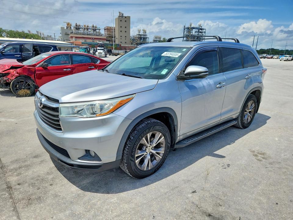 53794006 :رقم المزاد ، 5TDKKRFH4FS055934 vin ، 2015 Toyota Highlander مزاد بيع