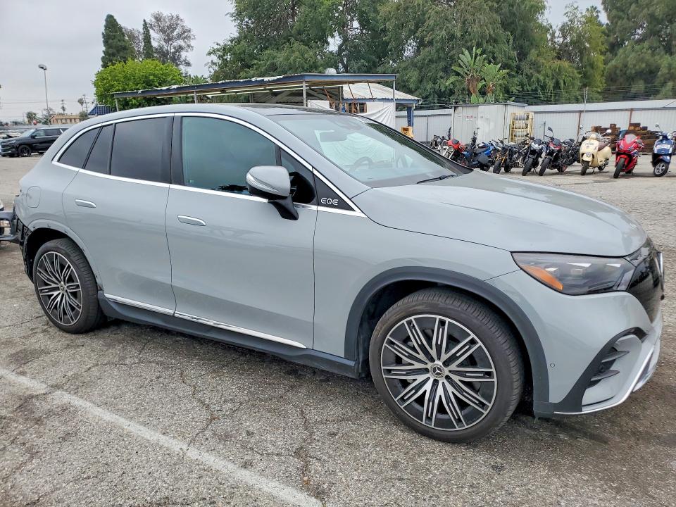 53918726 :رقم المزاد ، 4JGGM2BB3RA046678 vin ، 2024 Mercedes-benz Eqe Suv مزاد بيع