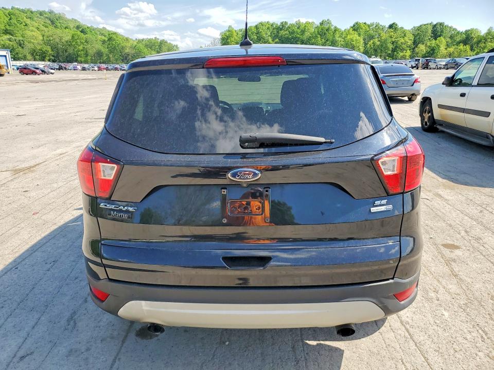 54192936 :رقم المزاد ، 1FMCU9GDXKUC49072 vin ، 2019 Ford Escape مزاد بيع