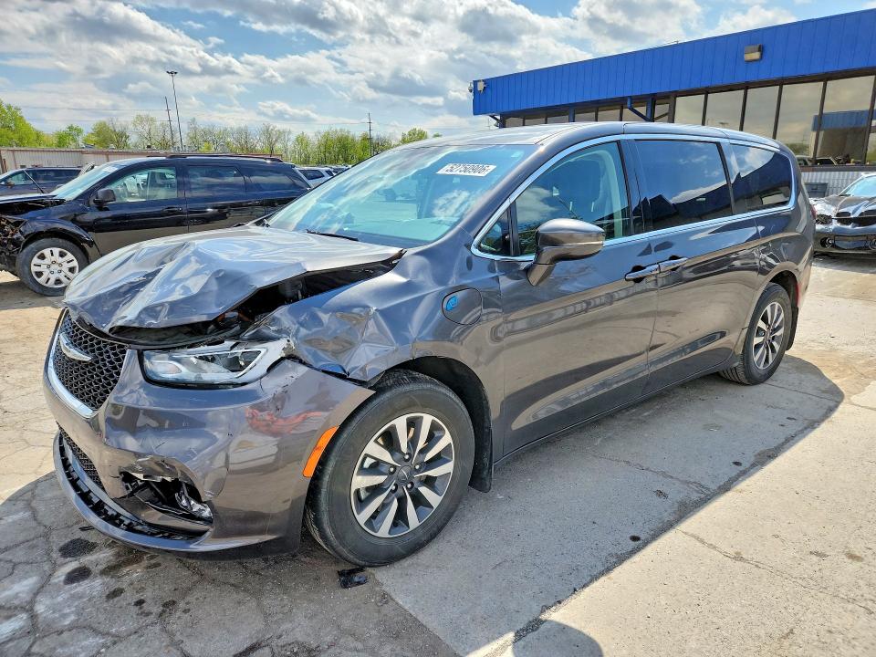 Продаж на аукціоні авто 2022 Chrysler Pacifica, vin: 2C4RC1L73NR148623, номер лоту: 52750906