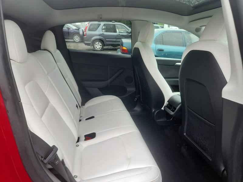 54517316 :رقم المزاد ، 7SAYGDEF8NF546365 vin ، 2022 Tesla Model Y مزاد بيع