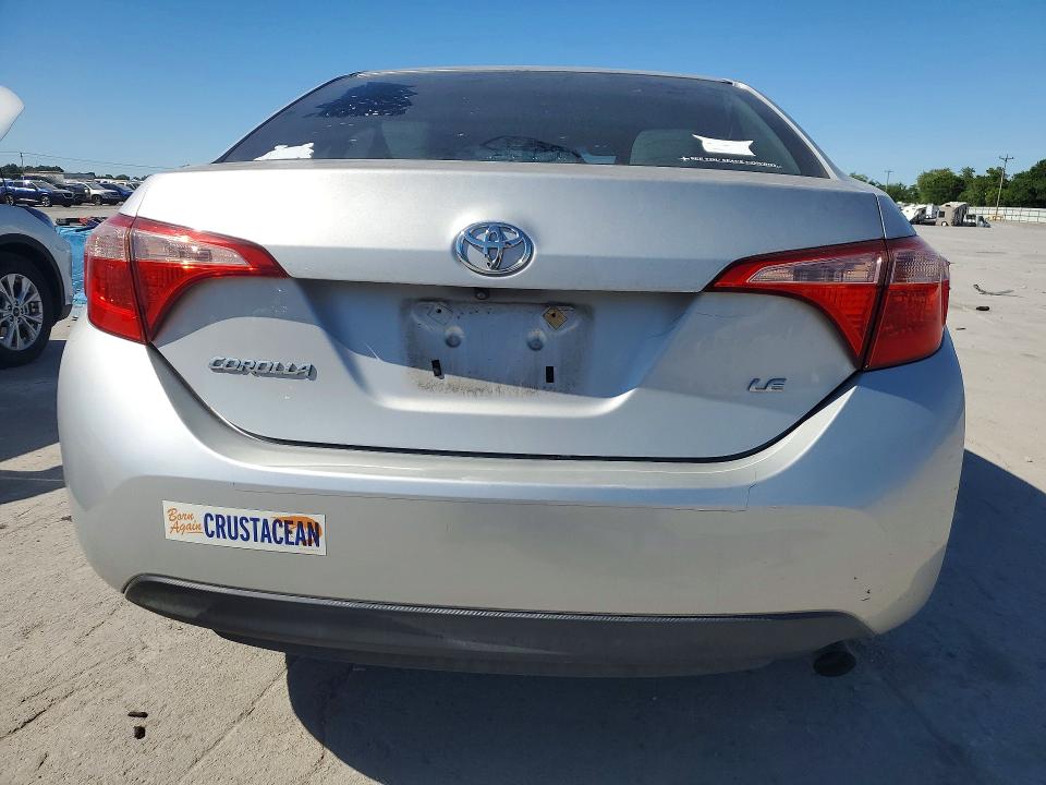 53541766 :رقم المزاد ، 2T1BURHE6JC984585 vin ، 2018 Toyota Corolla مزاد بيع
