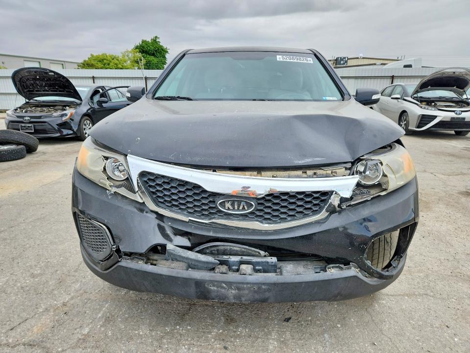 52089826 :رقم المزاد ، 5XYKT3A19BG023945 vin ، 2011 Kia Sorento مزاد بيع