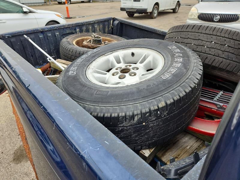 54443266 :رقم المزاد ، 1B7FL36X82S528352 vin ، 2002 Dodge Dakota مزاد بيع