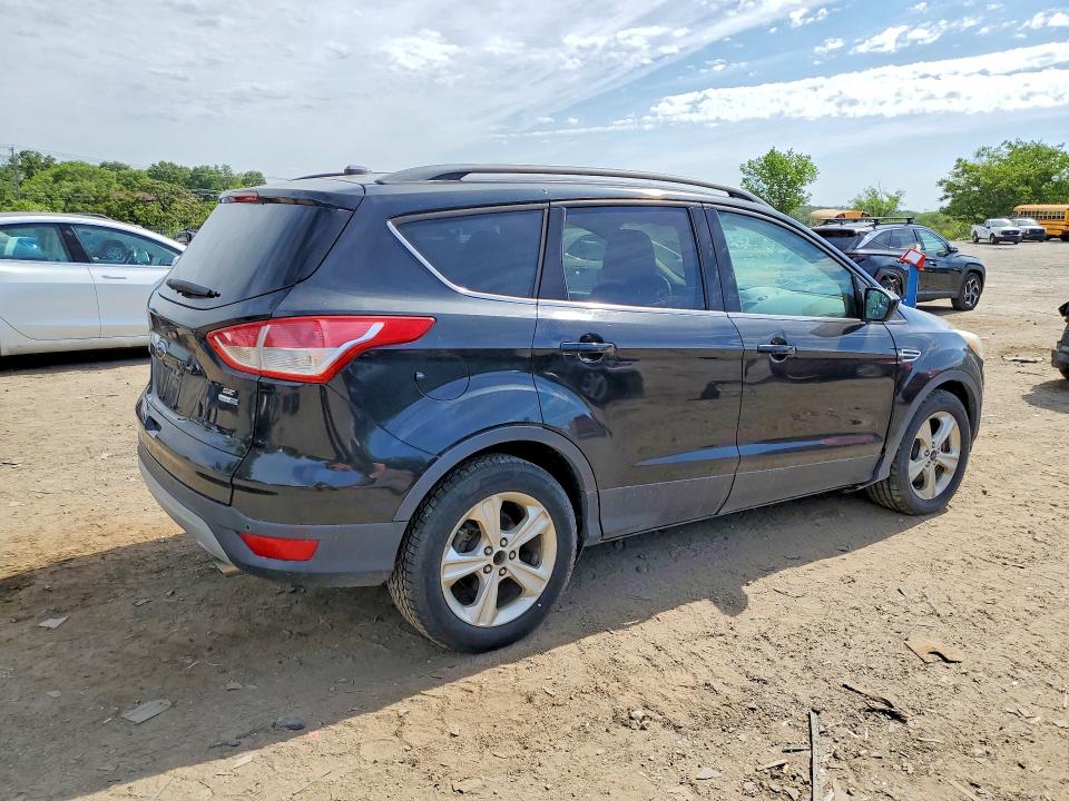2015 Ford Escape მანქანა იყიდება აუქციონზე, vin: 1FMCU9GX7FUA55731, აუქციონის ნომერი: 53615366