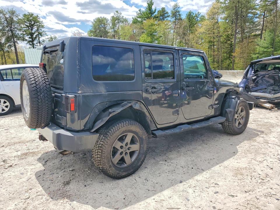 53131186 :رقم المزاد ، 1J4BA5H18AL156331 vin ، 2010 Jeep Wrangler Unlimited مزاد بيع