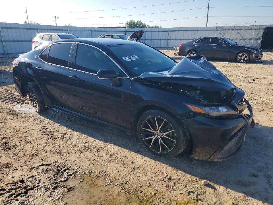 79591345 :رقم المزاد ، 4T1G11AK2NU714242 vin ، 2022 Toyota Camry مزاد بيع