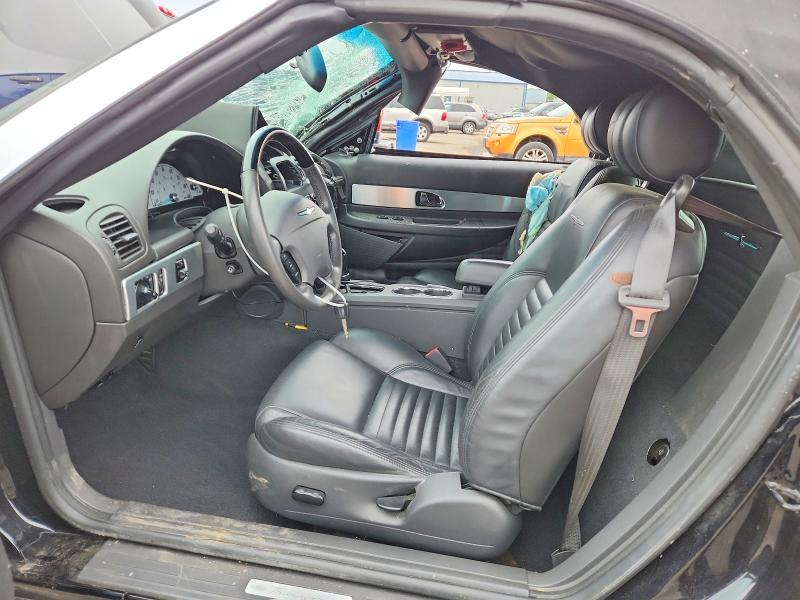 53046606 :رقم المزاد ، 1FAHP60A22Y114800 vin ، 2002 Ford Thunderbird مزاد بيع