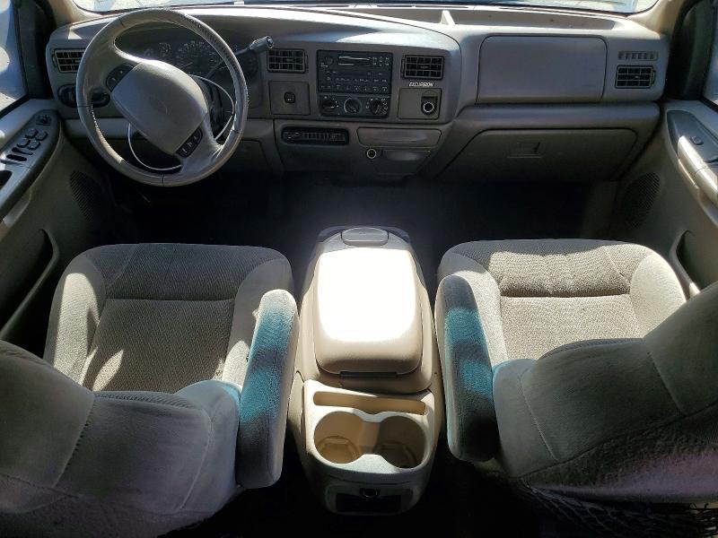 2000 Ford Excursion მანქანა იყიდება აუქციონზე, vin: 1FMNU40L3YEC37832, აუქციონის ნომერი: 52192046