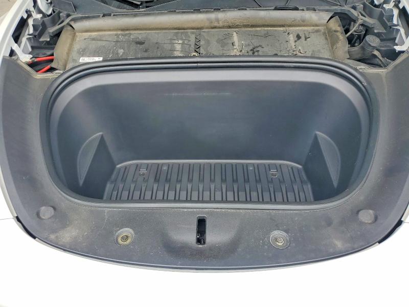 54616646 :رقم المزاد ، 7SAYGDEF6NF441968 vin ، 2022 Tesla Model Y مزاد بيع