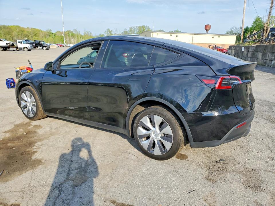 2024 Tesla Model Y მანქანა იყიდება აუქციონზე, vin: 7SAYGDEE7RA222138, აუქციონის ნომერი: 52290786