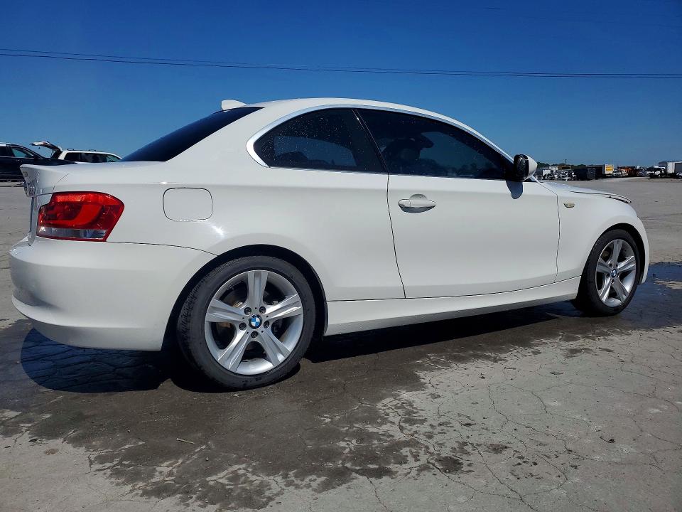 2013 Bmw 128 მანქანა იყიდება აუქციონზე, vin: WBAUP7C59DVP25065, აუქციონის ნომერი: 53422336