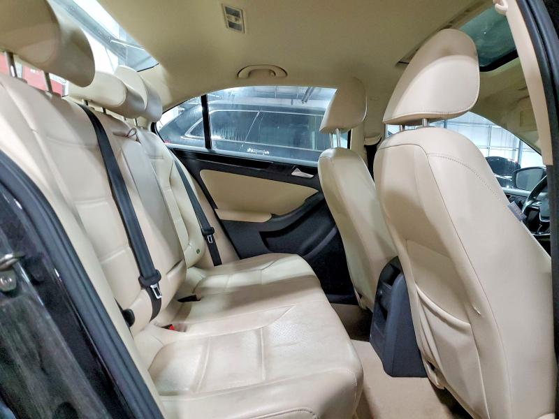 55589186 :رقم المزاد ، 3VWL07AJXGM403369 vin ، 2016 Volkswagen Jetta مزاد بيع