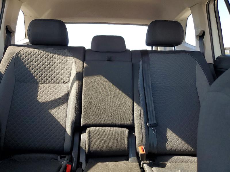 Продажа на аукционе авто 2019 Volkswagen Tiguan, vin: 3VV1B7AX4KM039324, номер лота: 54001326