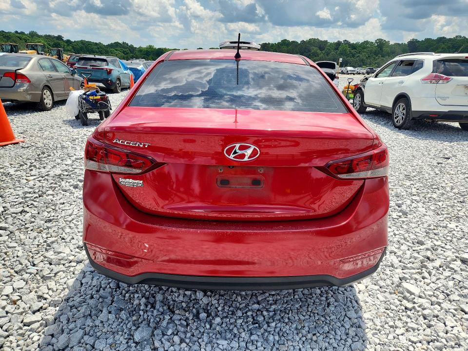 2018 Hyundai Accent მანქანა იყიდება აუქციონზე, vin: 3KPC24A31JE005871, აუქციონის ნომერი: 54122266