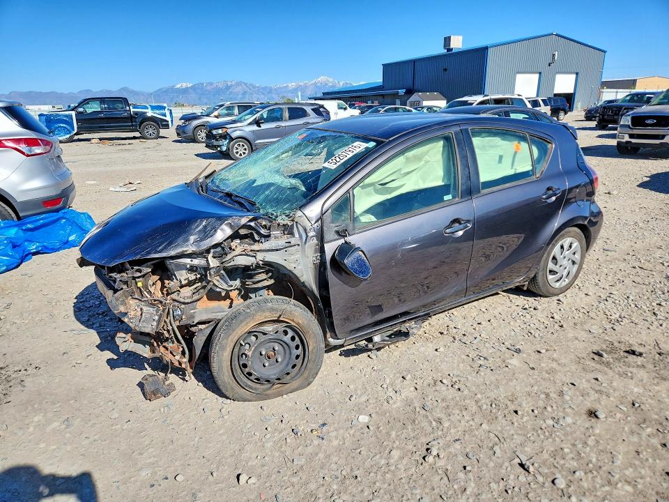 Auction sale of the 2015 Toyota Prius C, vin: JTDKDTB37F1111606, lot number: 52207976