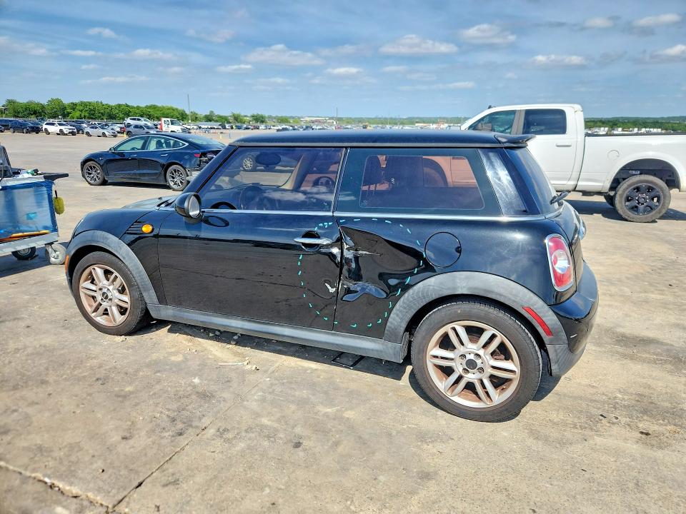 52352926 :رقم المزاد ، WMWSU3C50DT371957 vin ، 2013 Mini Cooper مزاد بيع