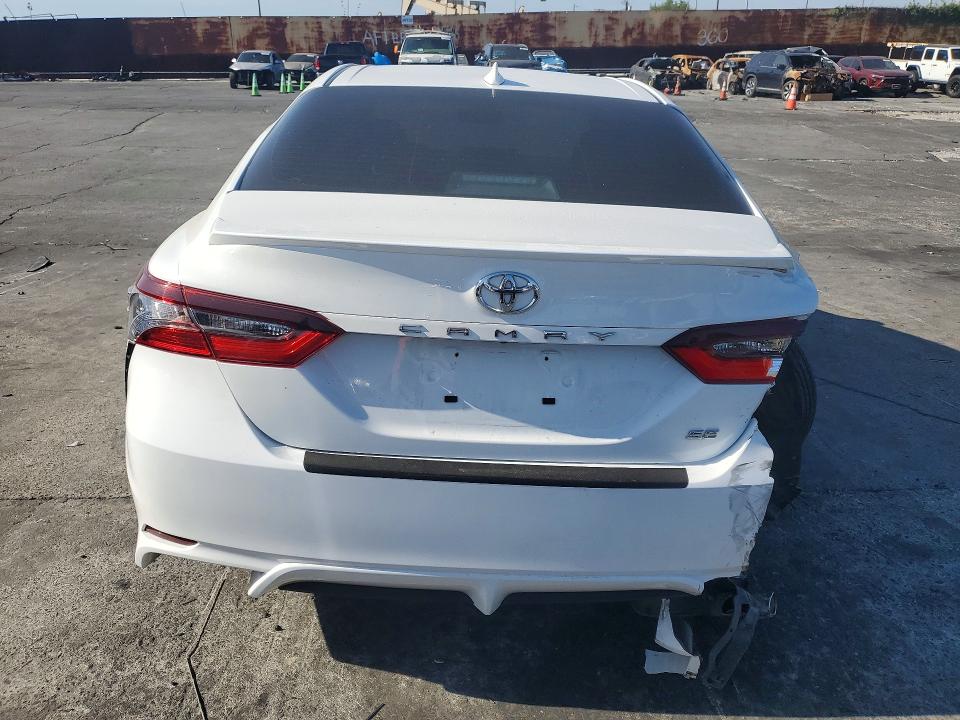 2023 Toyota Camry მანქანა იყიდება აუქციონზე, vin: 4T1G11AKXPU836589, აუქციონის ნომერი: 53316726