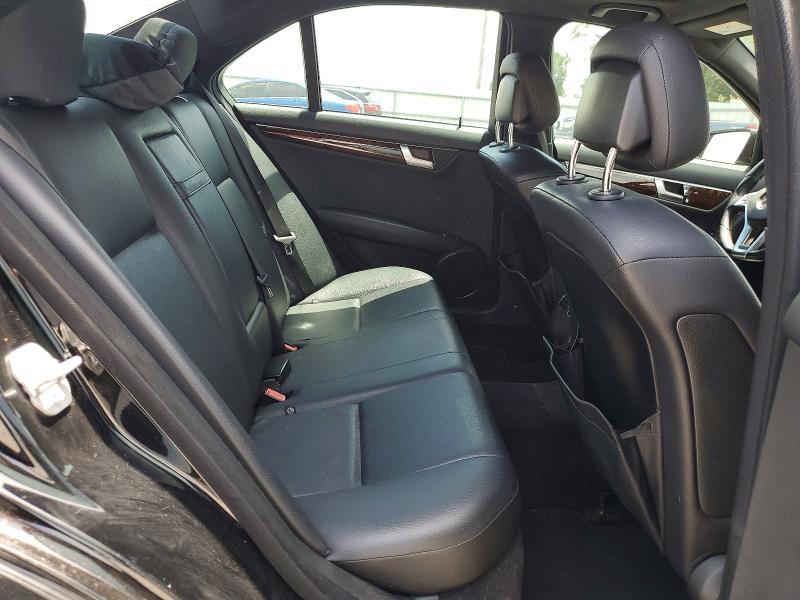 55304256 :رقم المزاد ، WDDGF4HB0DG080915 vin ، 2013 Mercedes-benz C مزاد بيع