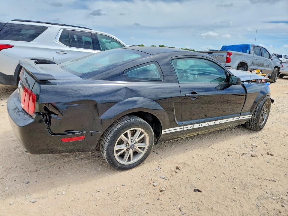 Продаж на аукціоні авто 2005 Ford Mustang, vin: 1ZVFT80N455208241, номер лоту: 55631026