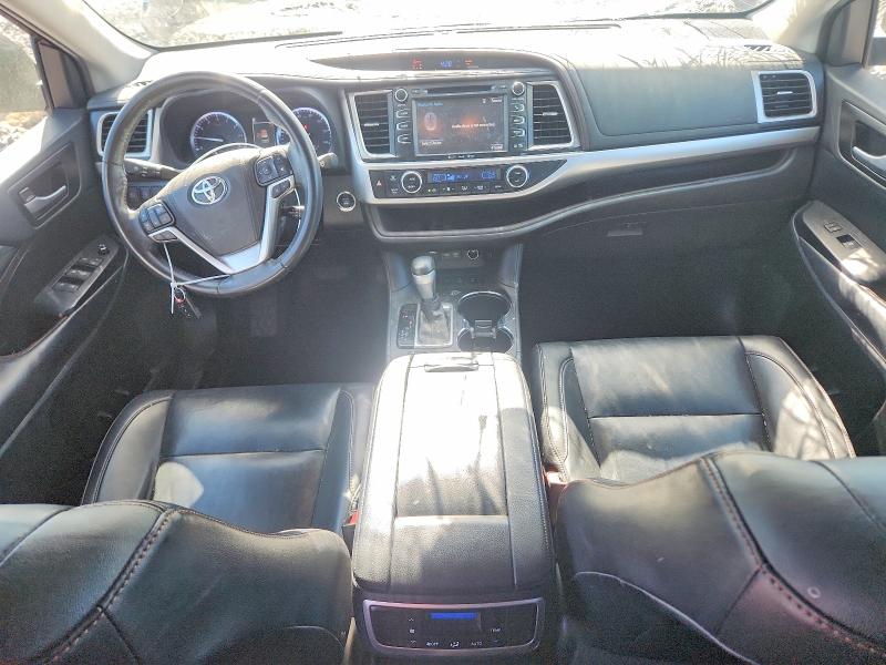 53000726 :رقم المزاد ، 5TDJZRFH1KS953151 vin ، 2019 Toyota Highlander مزاد بيع