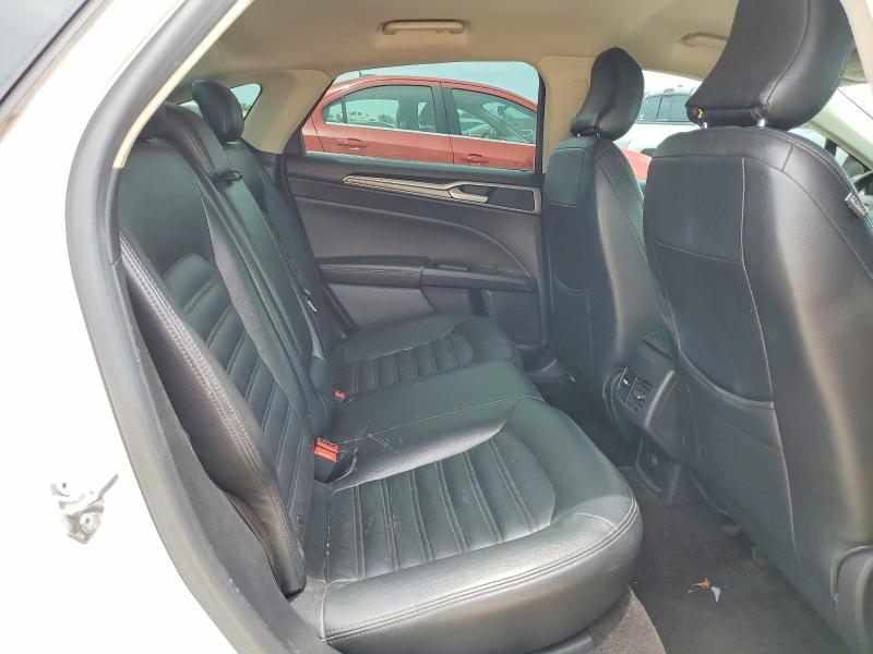 55270926 :رقم المزاد ، 3FA6P0HD4KR282648 vin ، 2019 Ford Fusion مزاد بيع