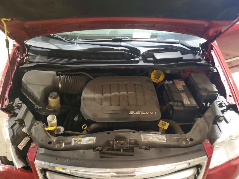 2015 Chrysler Town & Country მანქანა იყიდება აუქციონზე, vin: 2C4RC1BG3FR546398, აუქციონის ნომერი: 52328406