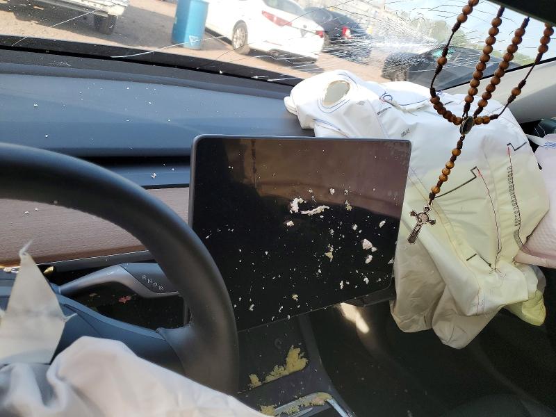 52605106 :رقم المزاد ، 7SAYGDEE1RA301014 vin ، 2024 Tesla Model Y مزاد بيع