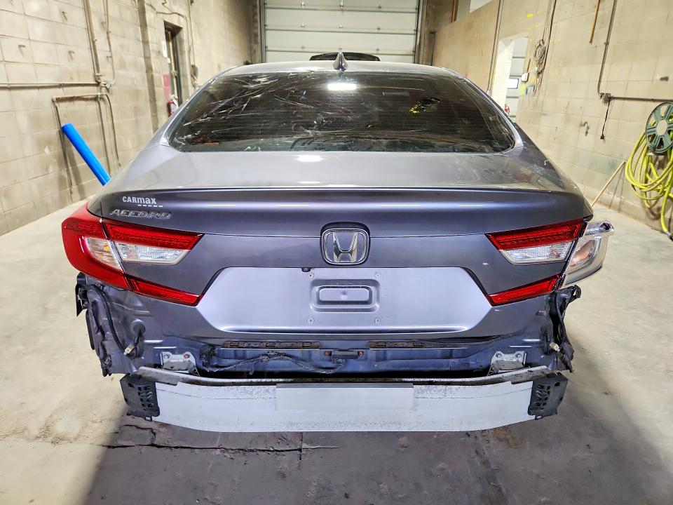 52178466 :رقم المزاد ، 1HGCV1F49JA004897 vin ، 2018 Honda Accord مزاد بيع