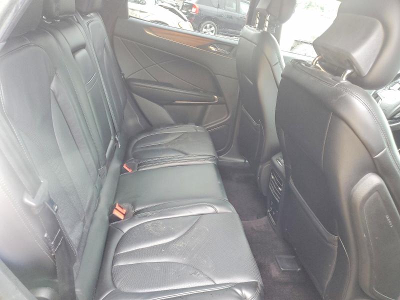 Продажа на аукционе авто 2019 Lincoln Mkc, vin: 5LMCJ3D93KUL06361, номер лота: 53218006