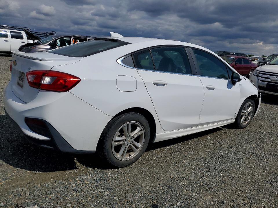 2018 Chevrolet Cruze მანქანა იყიდება აუქციონზე, vin: 1G1BE5SM1J7243938, აუქციონის ნომერი: 52350486