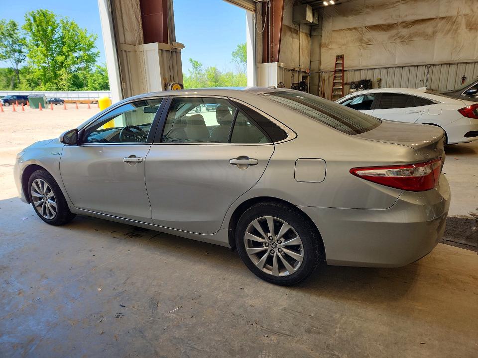 Продажа на аукционе авто 2015 Toyota Camry Hybrid, vin: 4T1BD1FK2FU145808, номер лота: 54631346