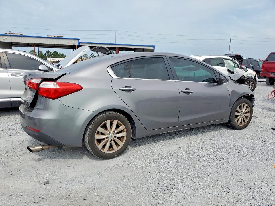 Продажа на аукционе авто 2015 Kia Forte, vin: KNAFX4A8XF5386498, номер лота: 52777646