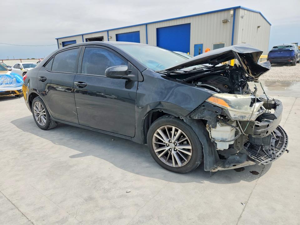 52923986 :رقم المزاد ، 5YFBURHE0FP320015 vin ، 2015 Toyota Corolla مزاد بيع