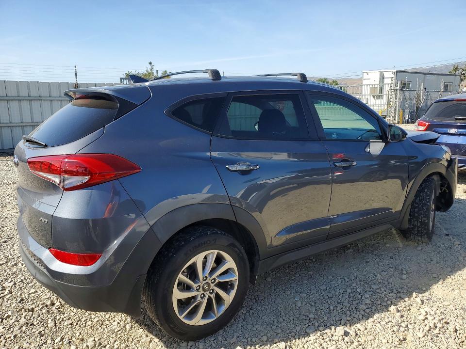 2018 Hyundai Tucson მანქანა იყიდება აუქციონზე, vin: KM8J3CA42JU680455, აუქციონის ნომერი: 53114116