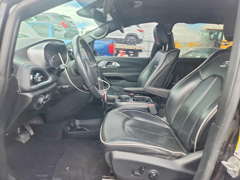 54304116 :رقم المزاد ، 2C4RC1GG0JR330848 vin ، 2018 Chrysler Pacifica مزاد بيع