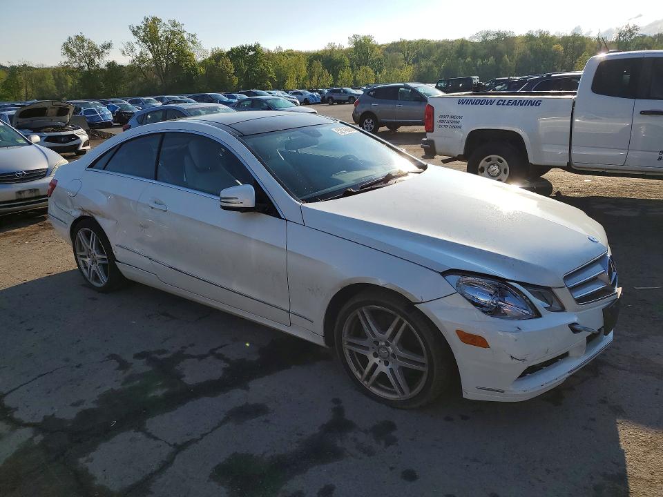 52143356 :رقم المزاد ، WDDKJ5GB0AF043784 vin ، 2010 Mercedes-benz E مزاد بيع