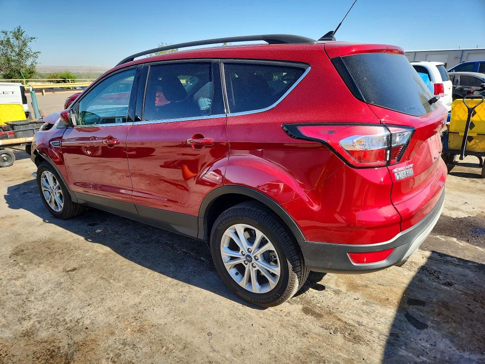 53385746 :رقم المزاد ، 1FMCU9GD2JUB73202 vin ، 2018 Ford Escape مزاد بيع