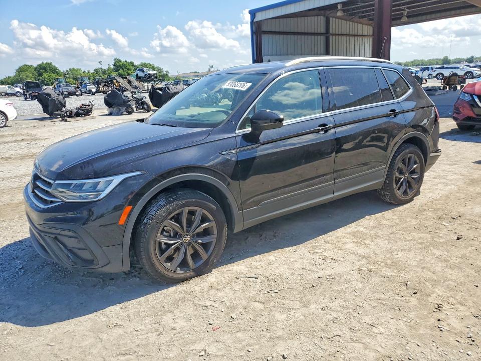 52063206 :رقم المزاد ، 3VV3B7AX3NM018204 vin ، 2022 Volkswagen Tiguan مزاد بيع